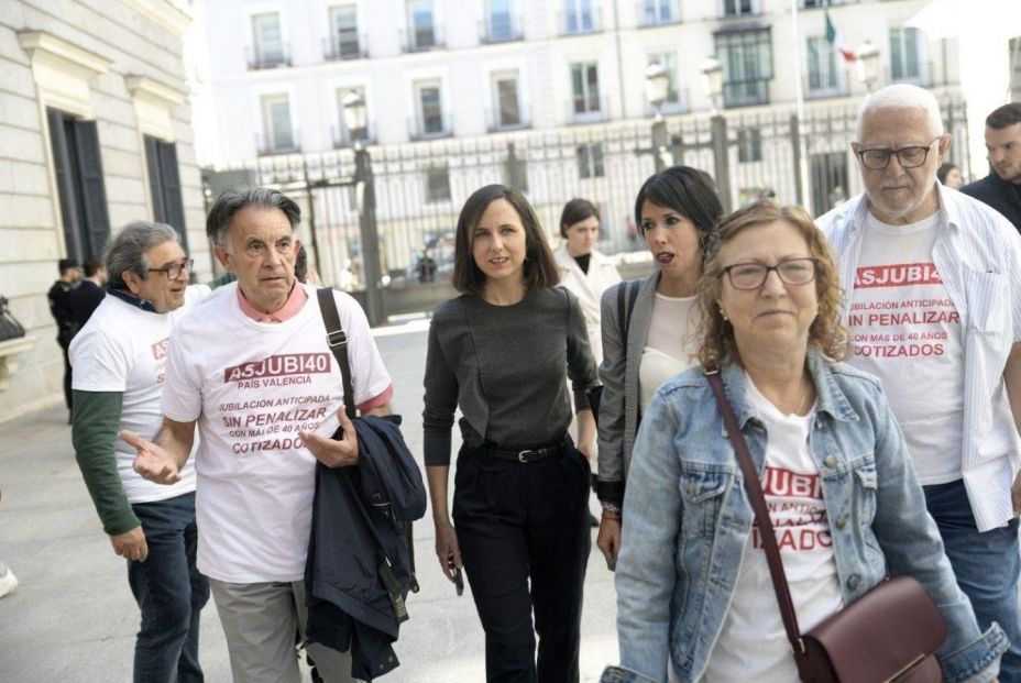 matinero y menchero con belarra puertas congreso