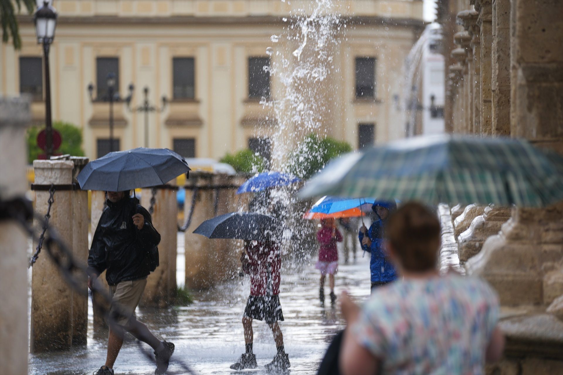 Se acerca una borrasca a España que dejará lluvias en casi todo el país el fin de semana