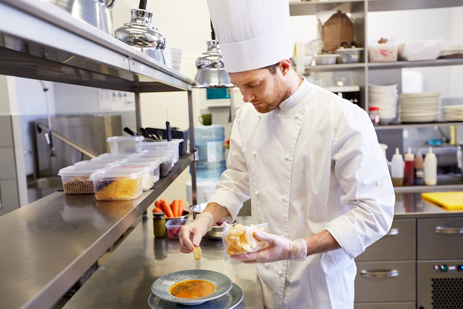 ¿Quieres que la comida de casa sepa mejor que en los restaurantes? Este cocinero desvela su truco