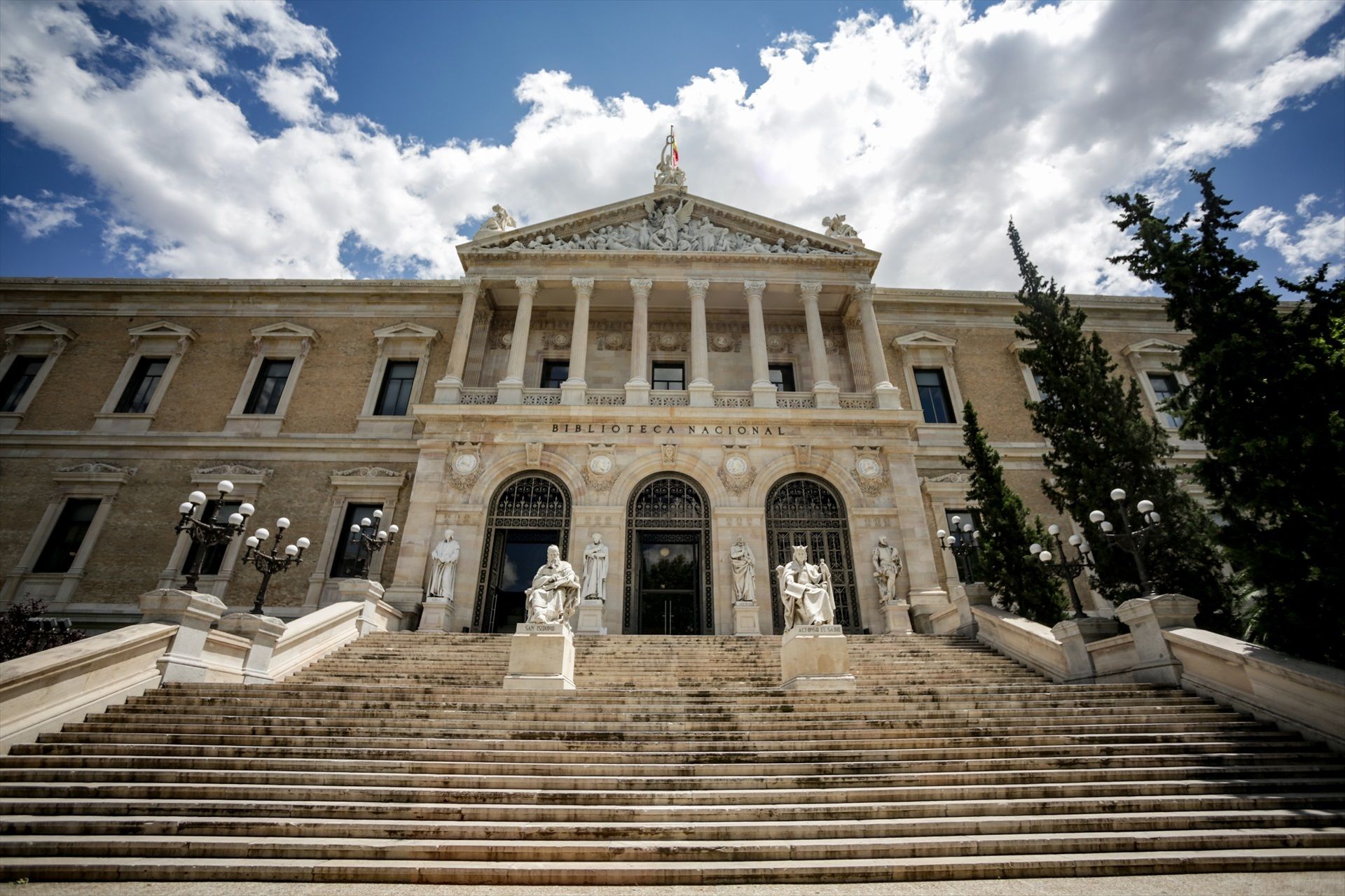 Ya puedes acceder a los archivos sonoros y audiovisuales de RTVE desde la Biblioteca Nacional