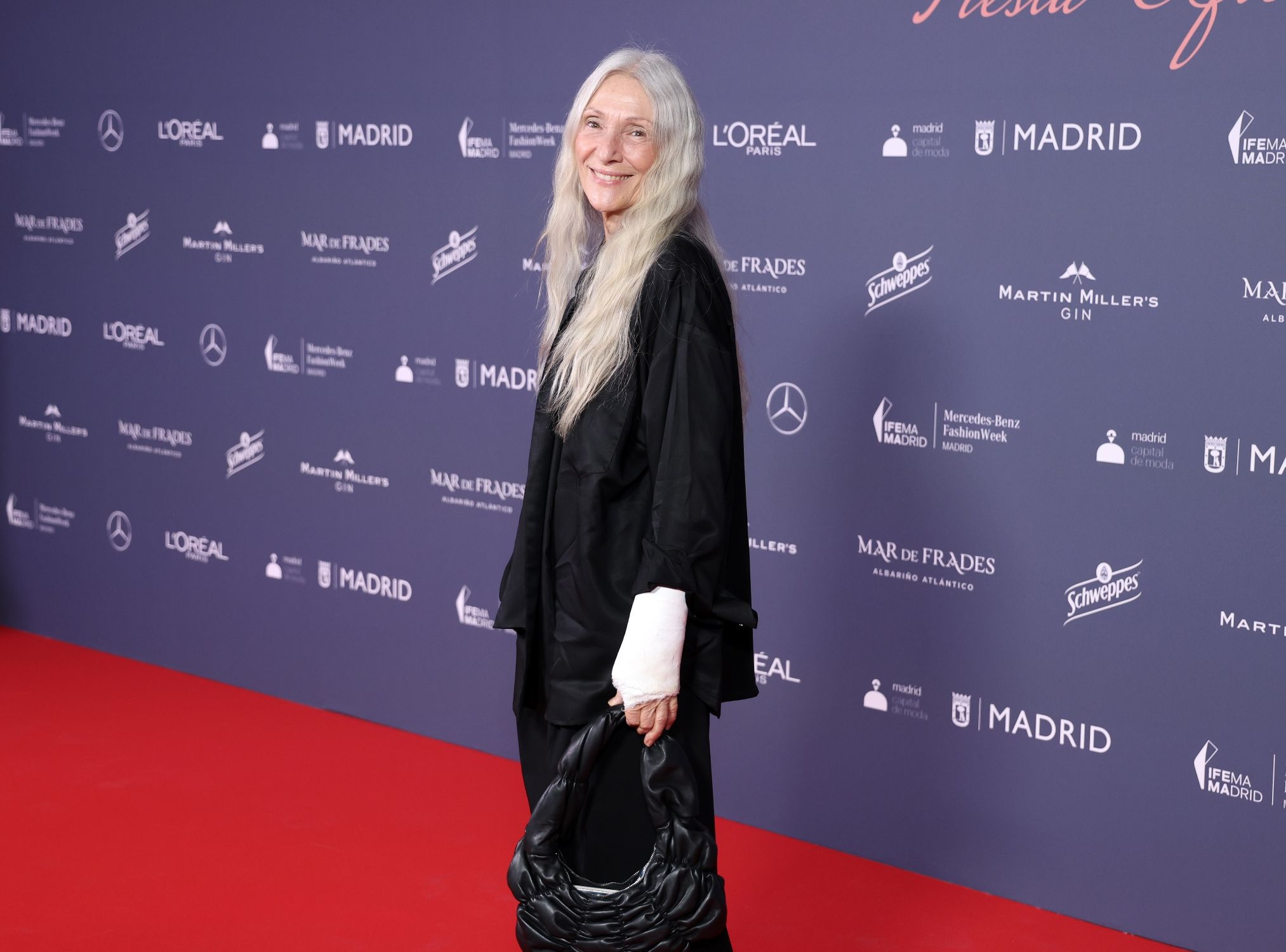 Premio al talento sénior: Pino Montesdeoca, galardonada como mejor modelo en la MBFWMadrid 2024 (Europa Press)