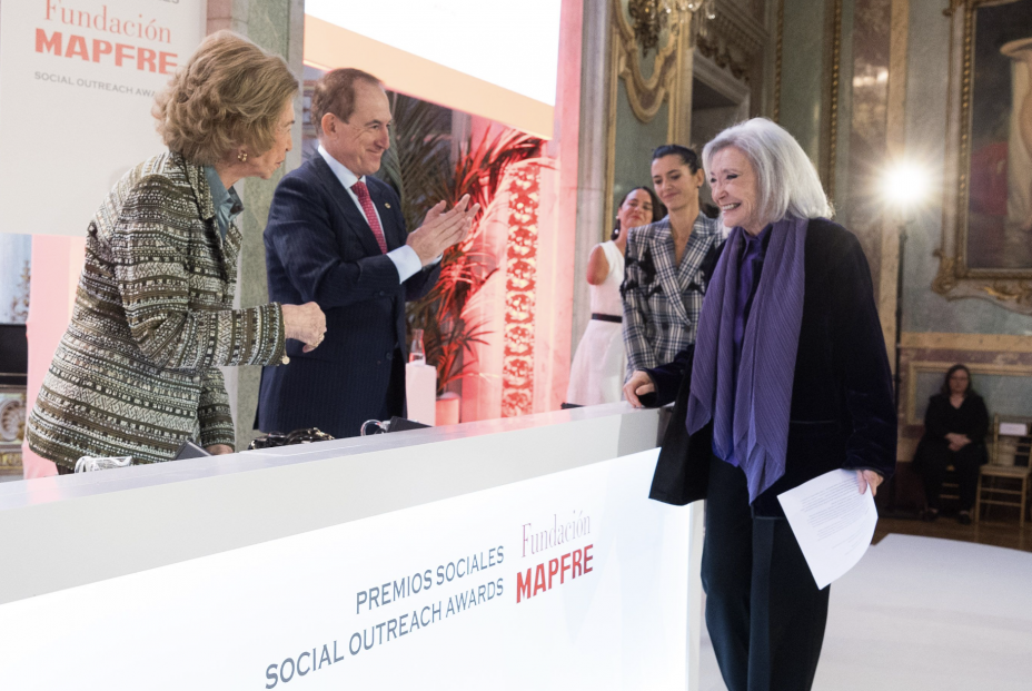 Su Majestad La Reina Doña Sofía preside la entrega de los premios sociales de la Fundación MAPFRE