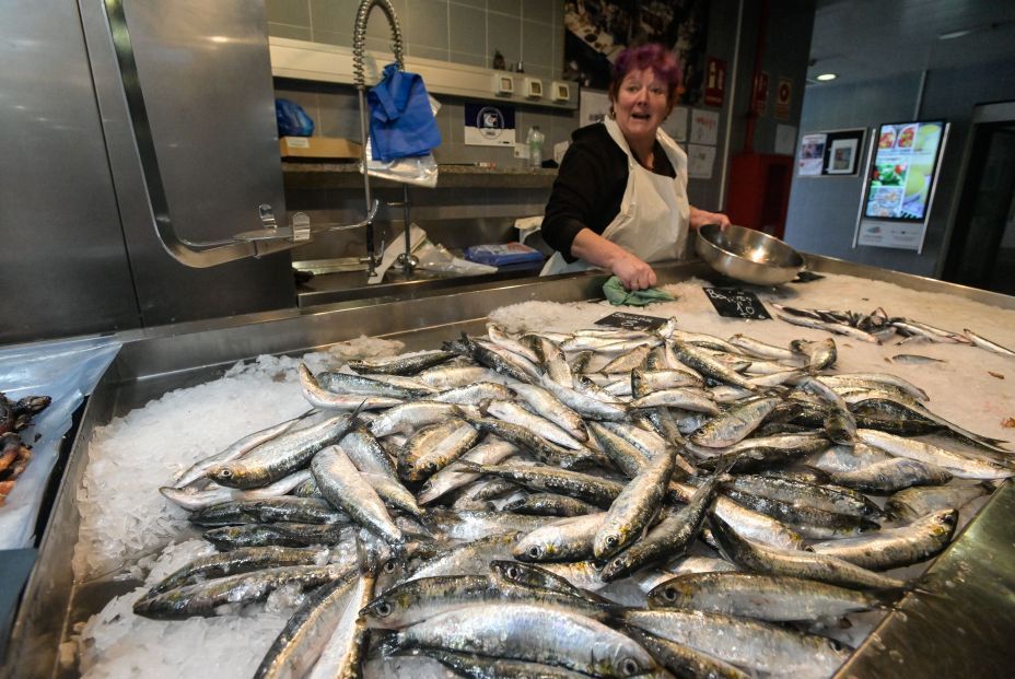 europapress 5288986 sardinas pescaderias praza lugo 22 junio 2023 coruna galicia espana kilo 6 928x621