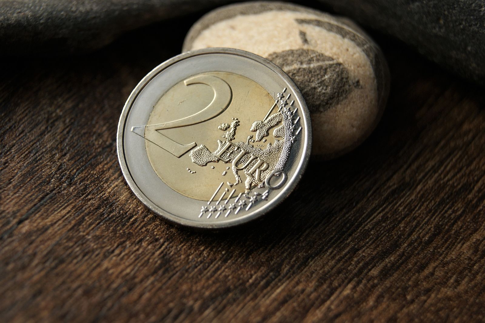 Esta es la moneda de 2 euros que tiene un valor de 1.700 euros