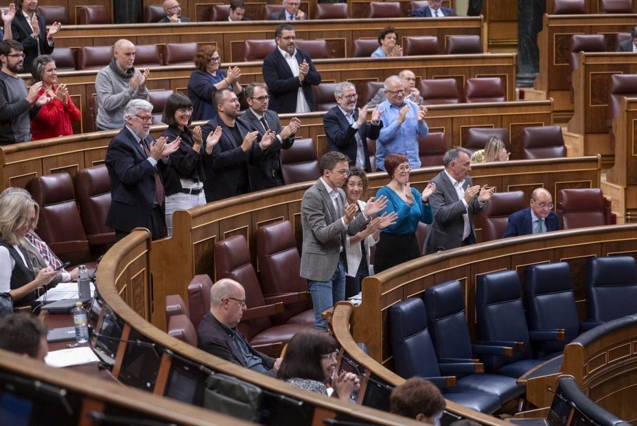 El Congreso admite a trámite la ley de Sumar para reclamar al banco cláusulas abusivas hipotecarias