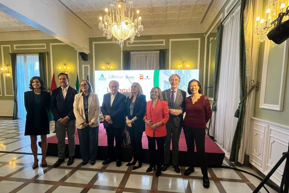 Granada quiere convertirse en un referente de ciudad amigable con los mayores