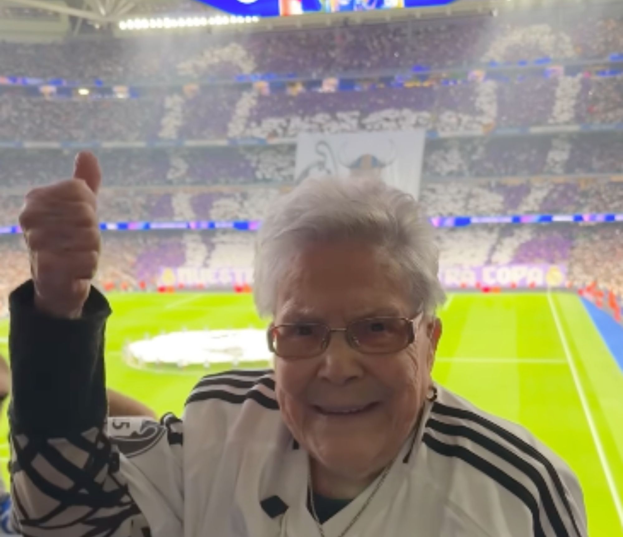 VÍDEO: Adopta Un Abuelo cumple el sueño de Antonia de visitar el nuevo Bernabéu (Instagram)