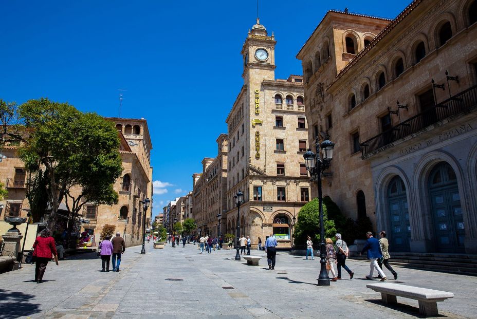 Las diez ciudades con más zonas peatonales de España (Bigstock)