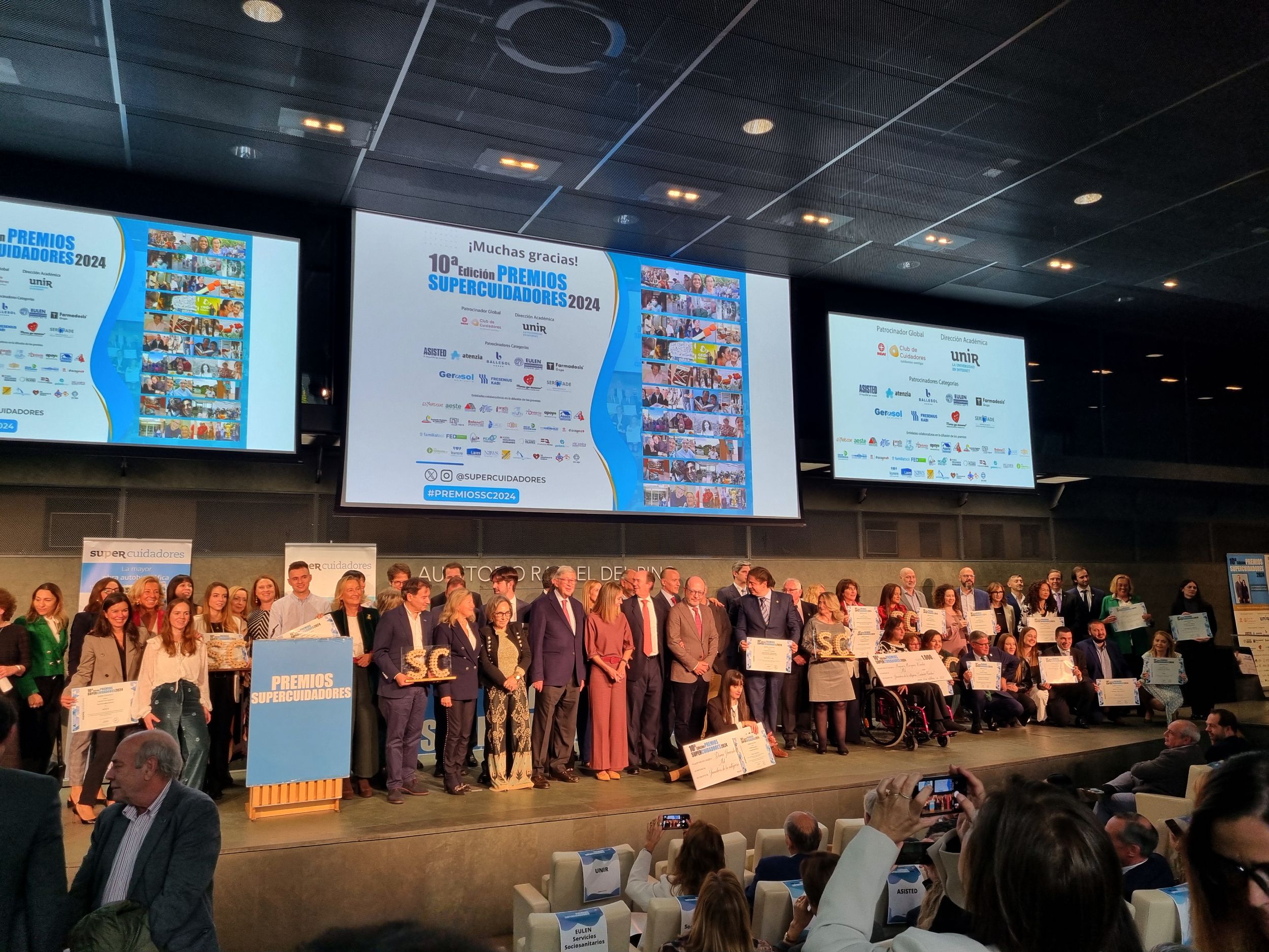 65YMÁS, Premio Supercuidadores a mejor medio de comunicación por su compromiso con los mayores