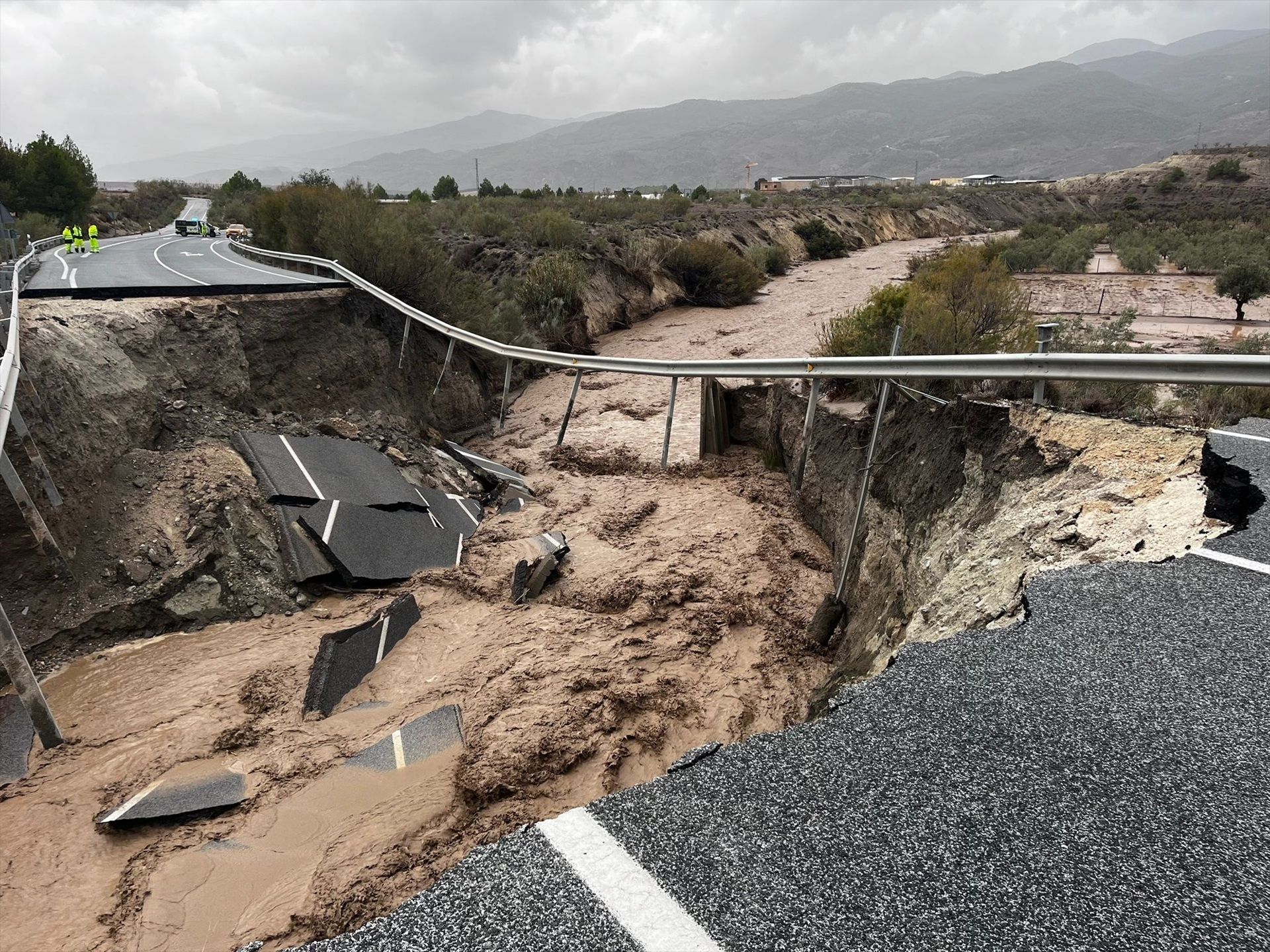 La DGT pide no desplazarse a Valencia este puente