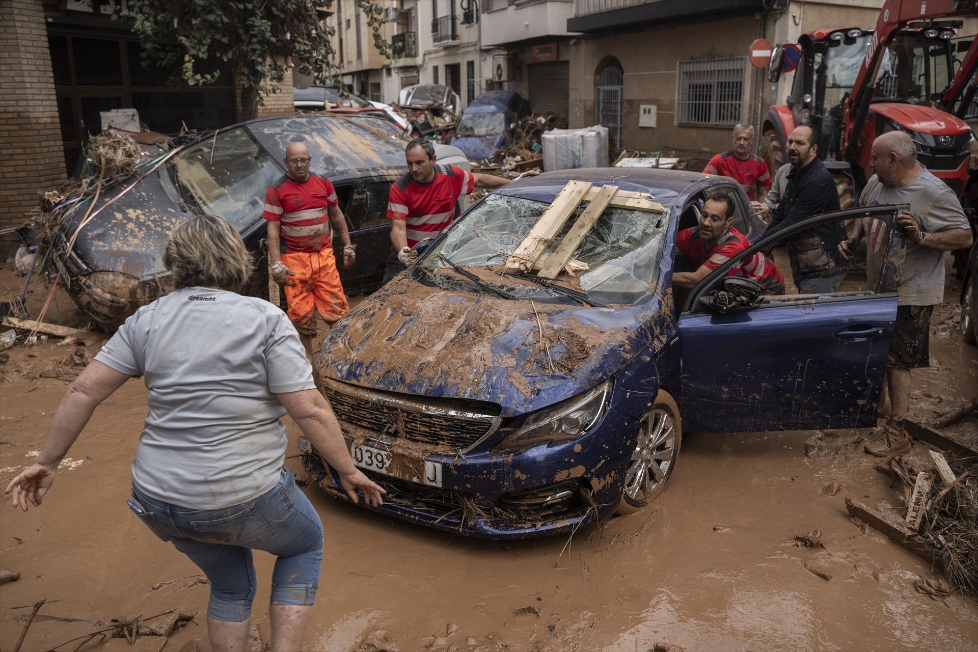 Si tu coche ha sido afectado por la DANA, debes evitar hacer esto