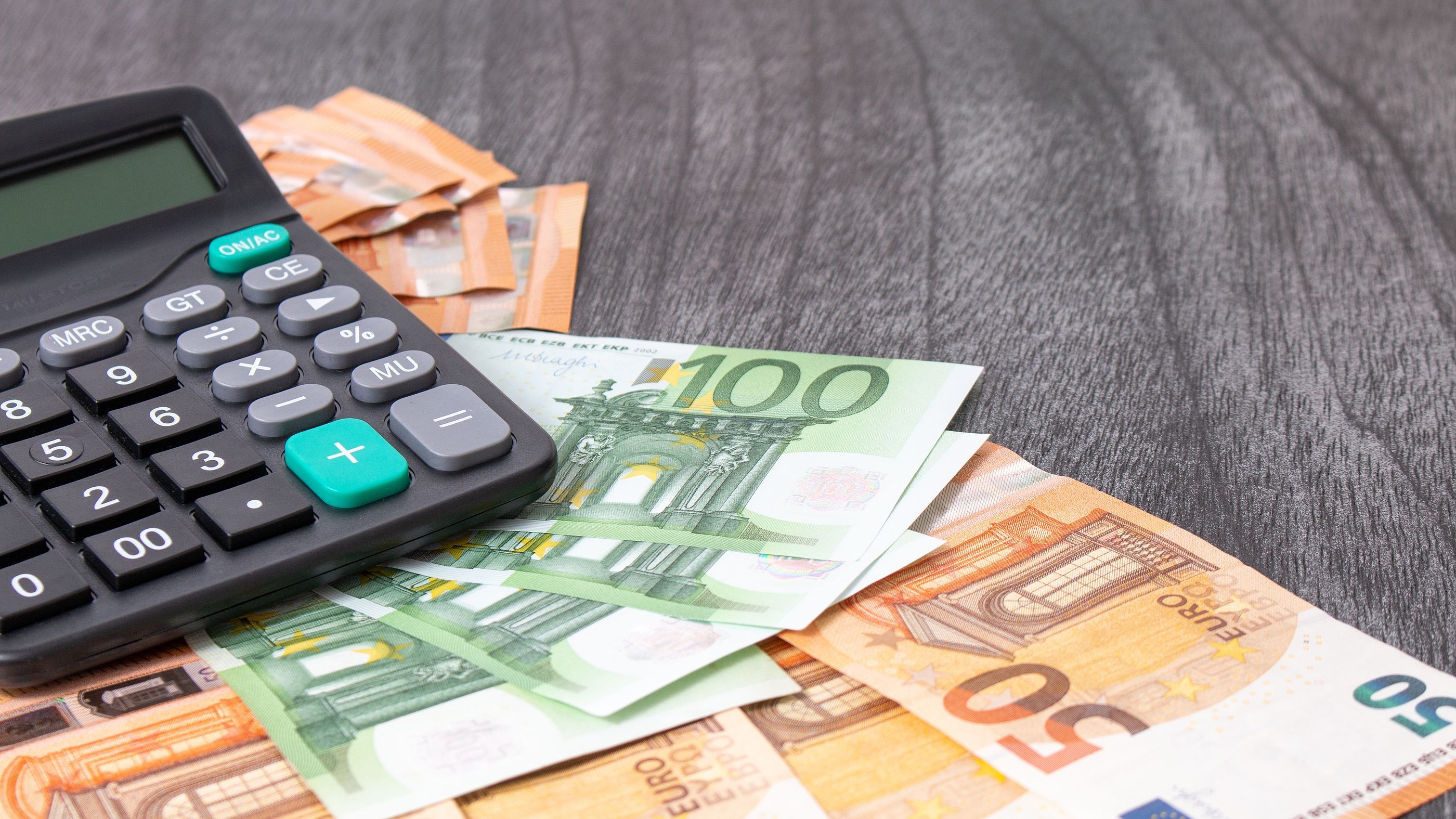 Claves para conseguir el máximo ahorro fiscal antes de que acabe el año. Foto: Bigstock