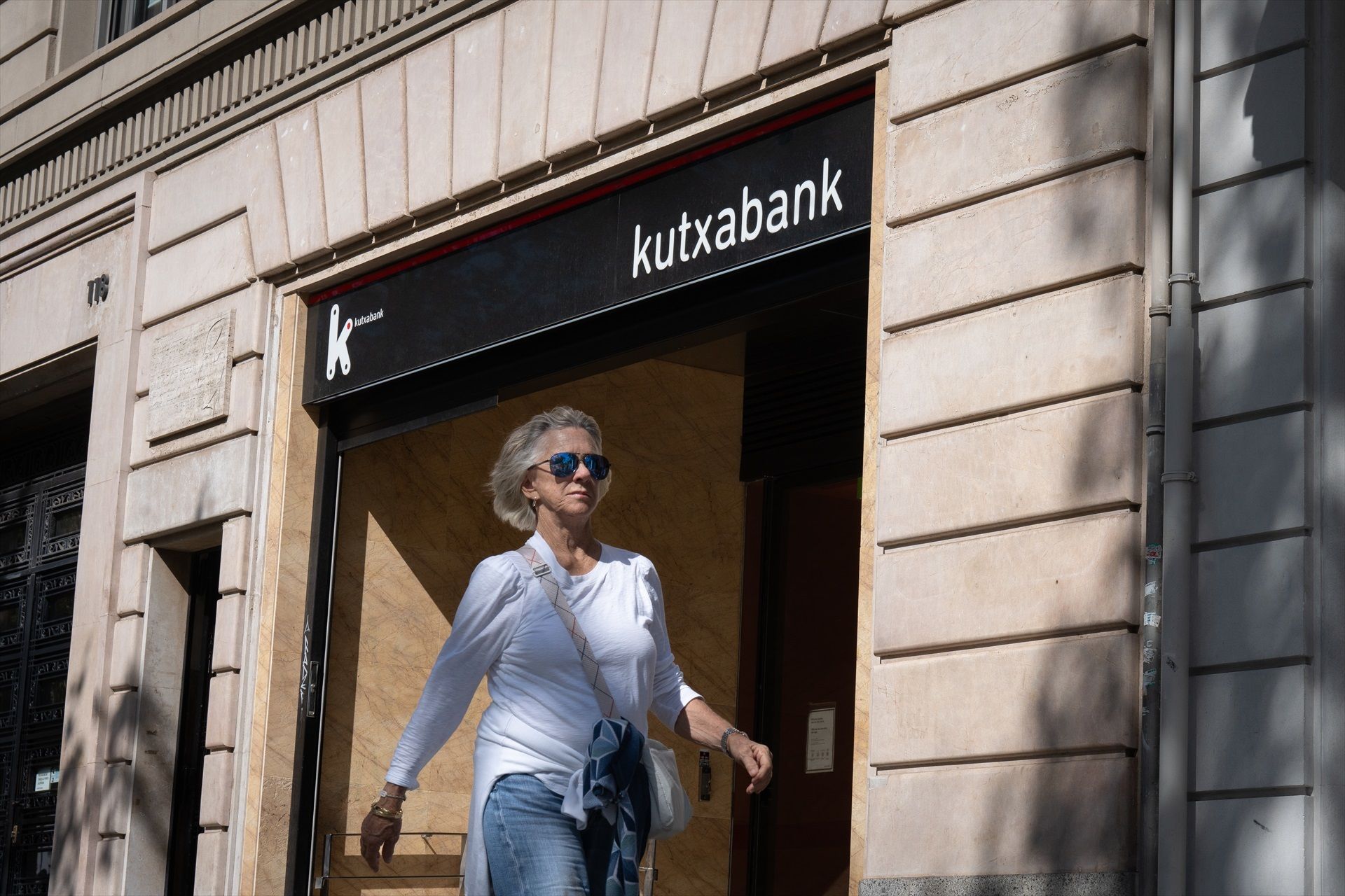 Pago de las pensiones y paga extra en noviembre 2024: ¿qué día se cobra la pensión en Kutxabank?