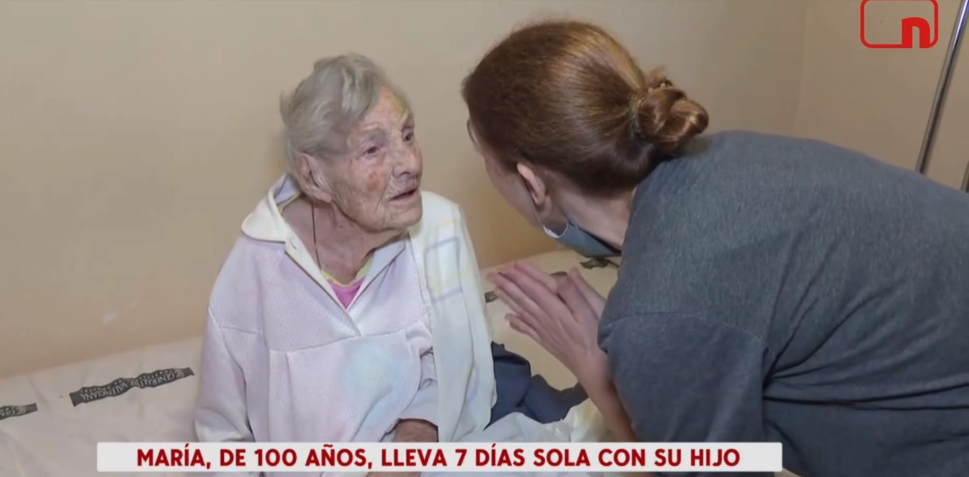 María, de 100 años, y su hijo sobreviven gracias a una vecina tras quedarse aislados por la DANA