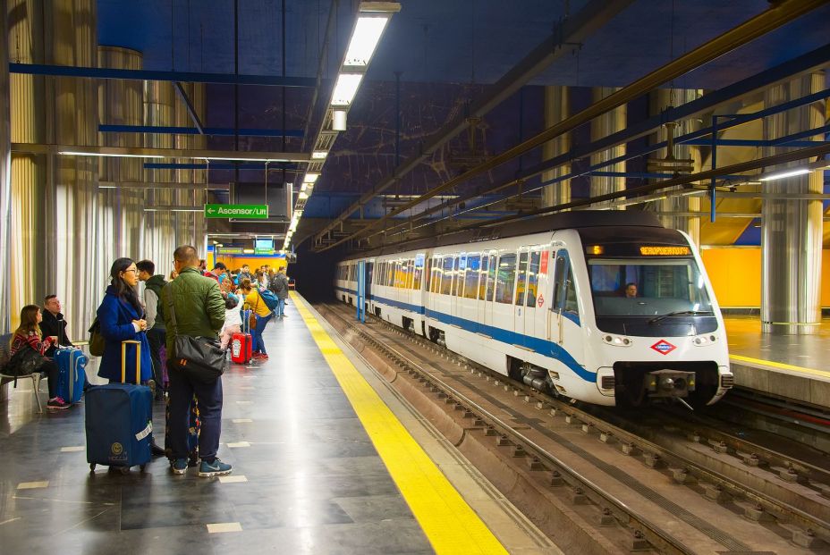 El metro de Madrid moderniza su flota:  40 trenes automáticos para la Línea 6 en 2027. Fuente: Big Stock