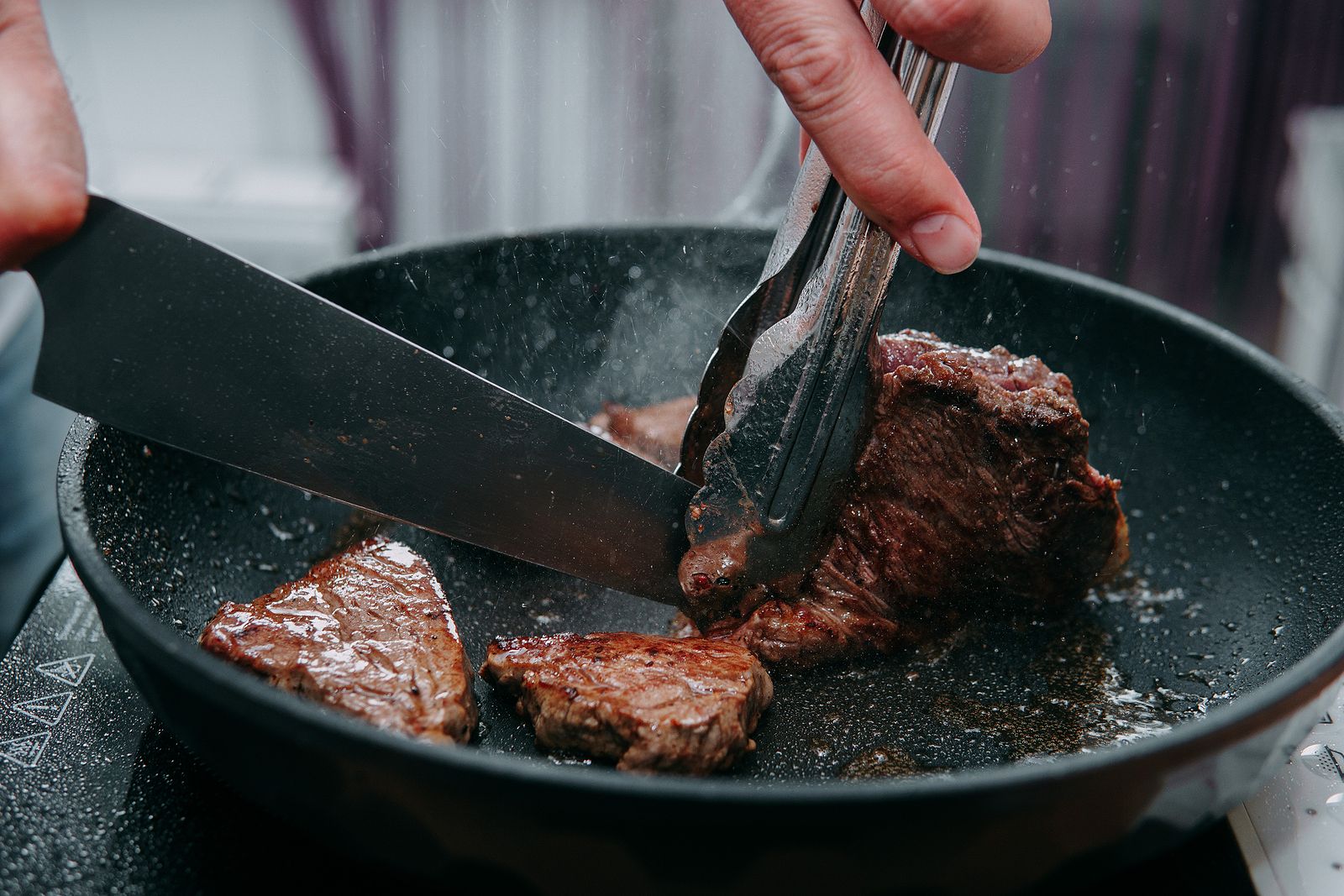 Estos son los tres errores más comunes que tenemos al cocinar la carne