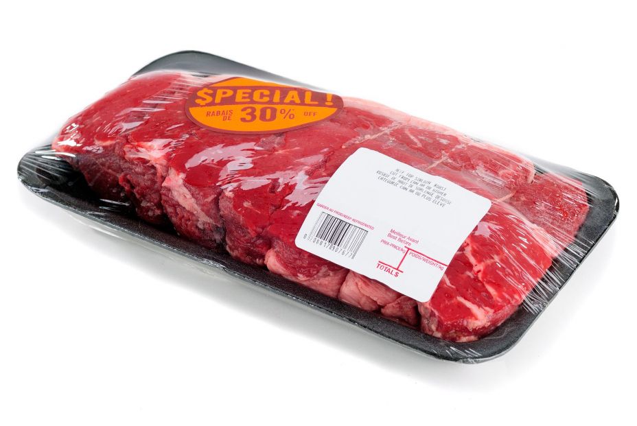 La carne "extratierna" de los supermercados no es 100% carne, según la OCU (Bigstock)