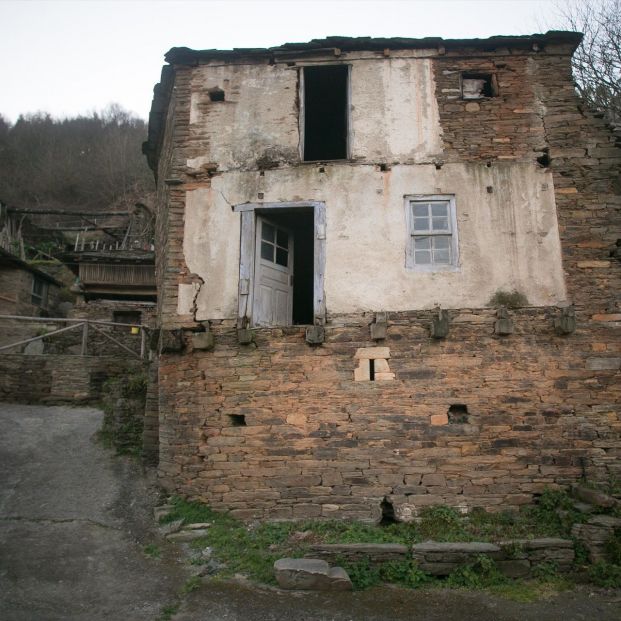 Una vivienda de San Paio, aldea abandonada recientemente (Lugo). Fuente: Carlos Castro / Europa Press