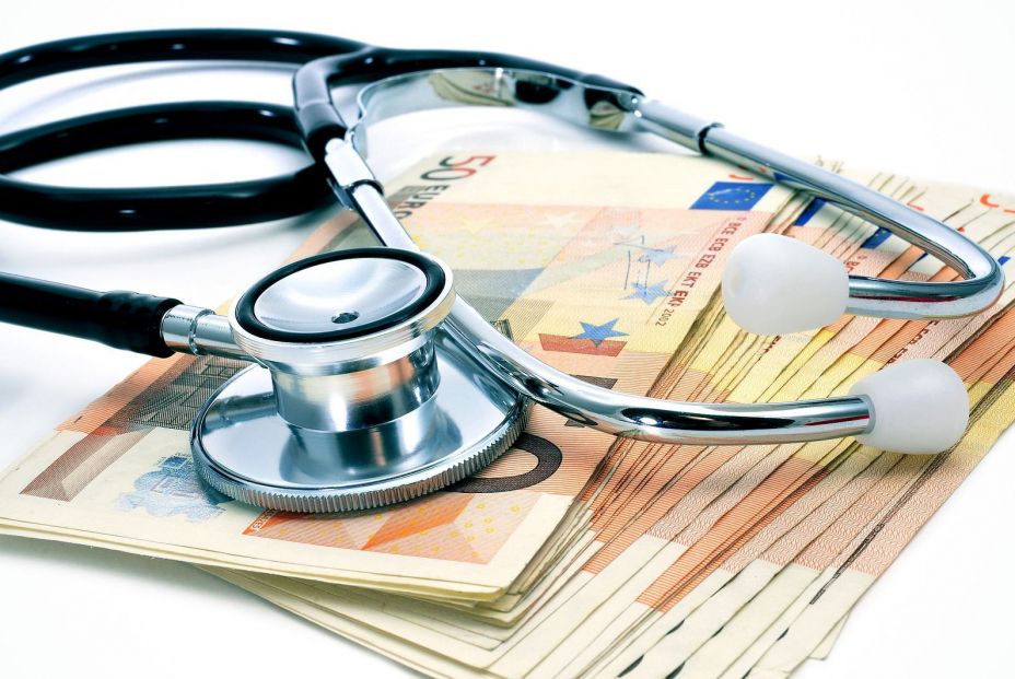 Los mayores se enfrentan a subidas de hasta el 20% en sus seguros de salud. Foto:bigstock