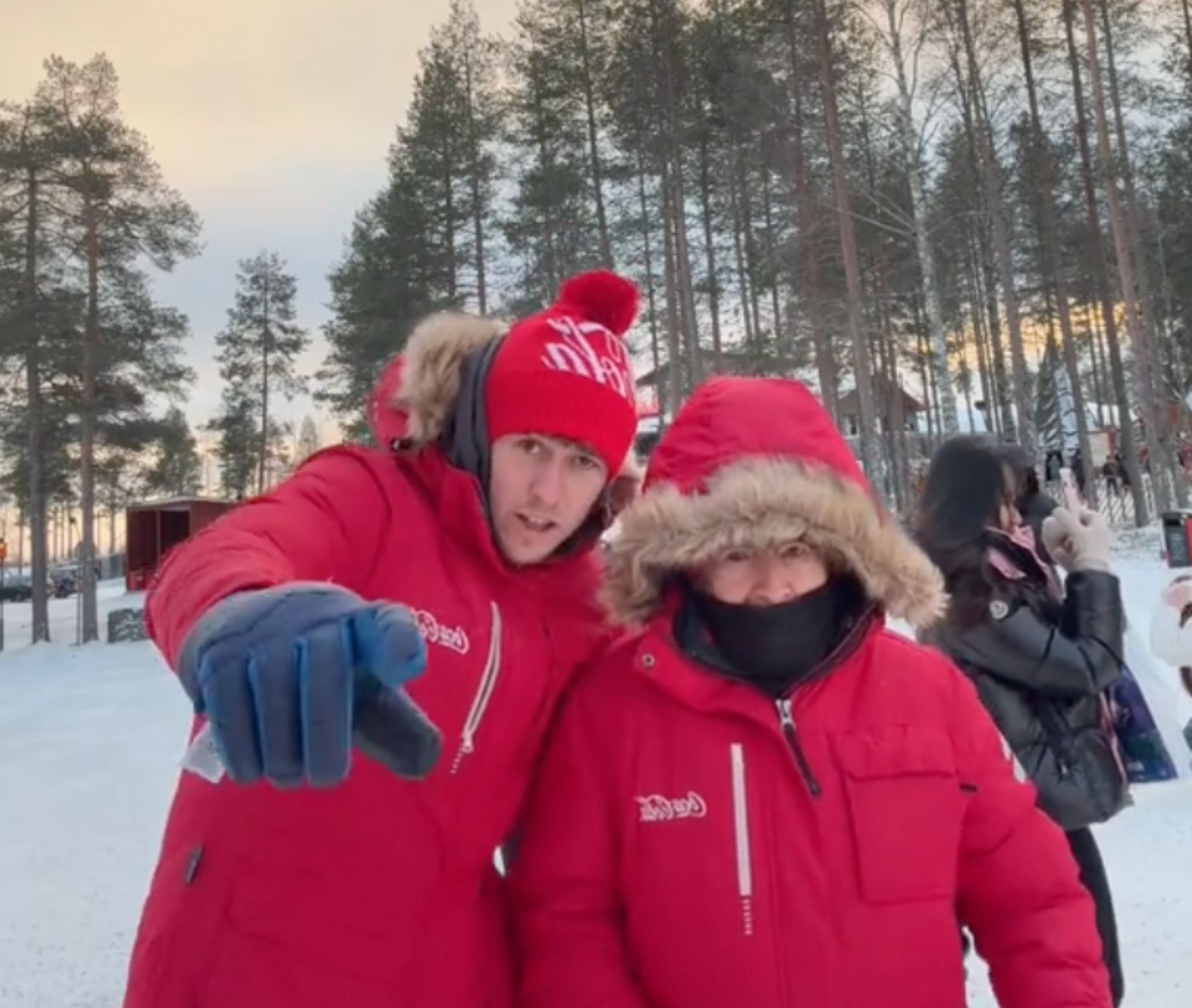 VÍDEO: Sorprende a su abuelo con un viaje a Laponia para conocer a Papá Noel (TikTok)