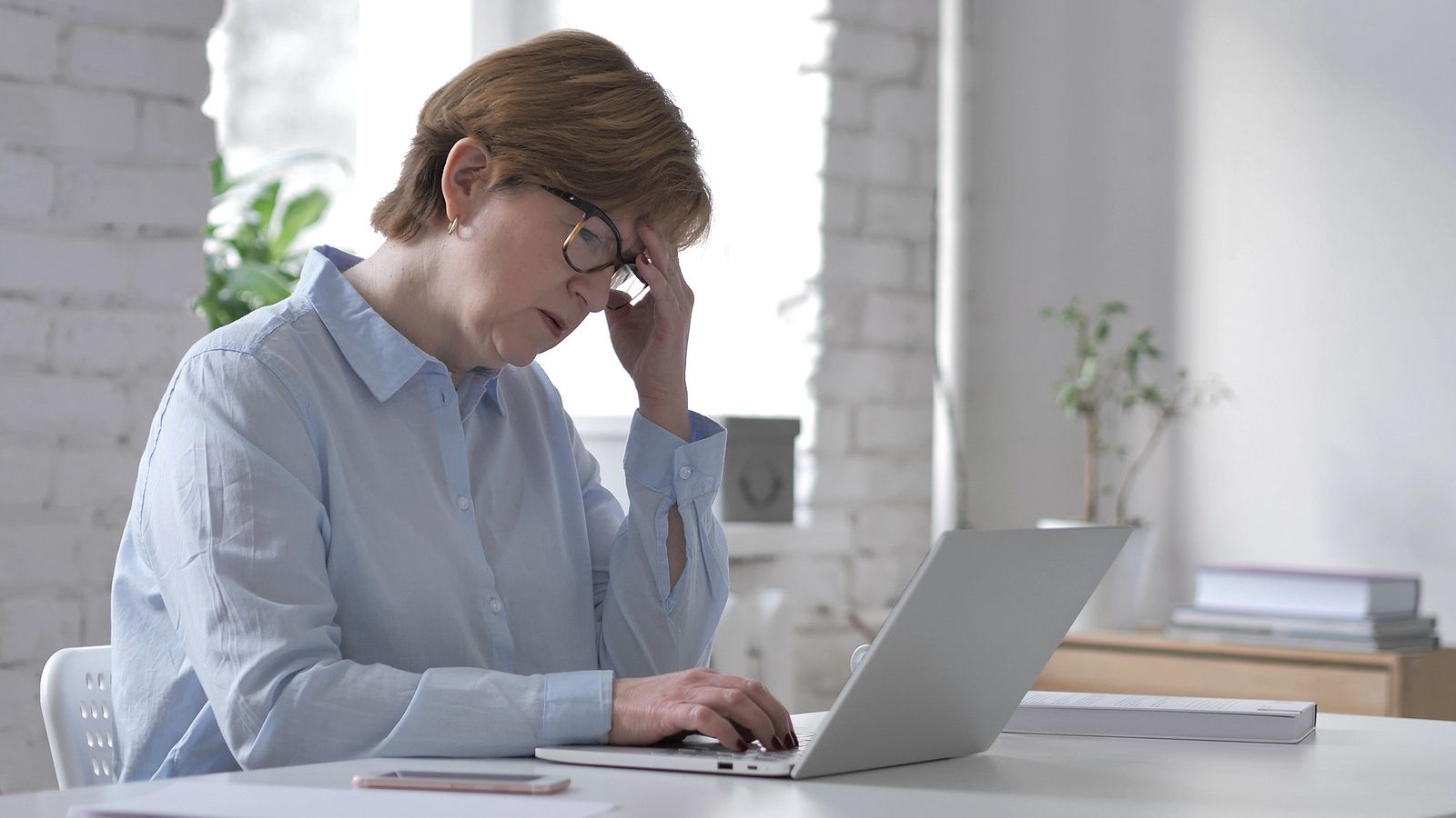 bigstock problemas trabajo seniors