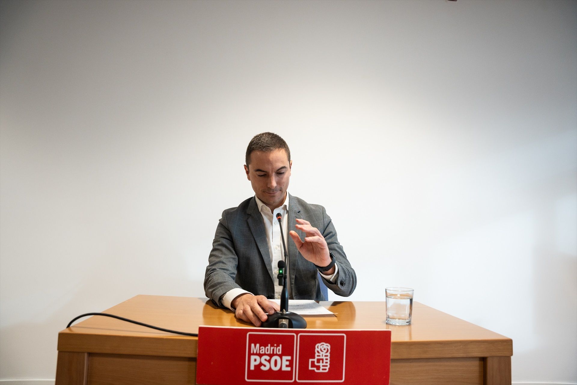 Lobato dimite como secretario general del PSOE de Madrid