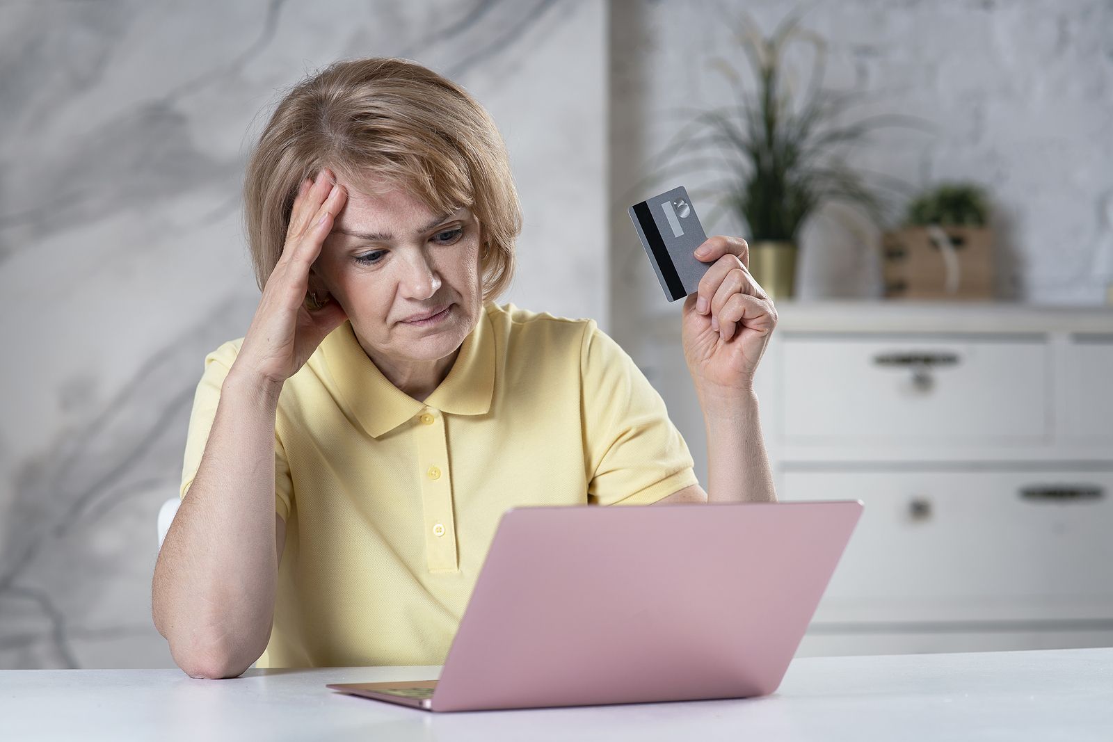 Los mayores hacen más caso que los jóvenes a las alertas de su banco sobre ciberseguridad