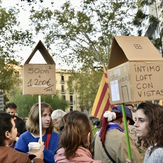 Manifestación por el derecho a la vivienda en Barcelona (23/11/2024). Fuente: David Oller / Europa Press