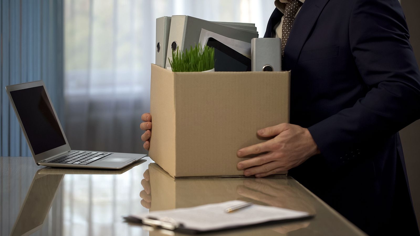 Despedido a poco de jubilarse, tras 40 años en la empresa: "Te usarán hasta que estés roto"