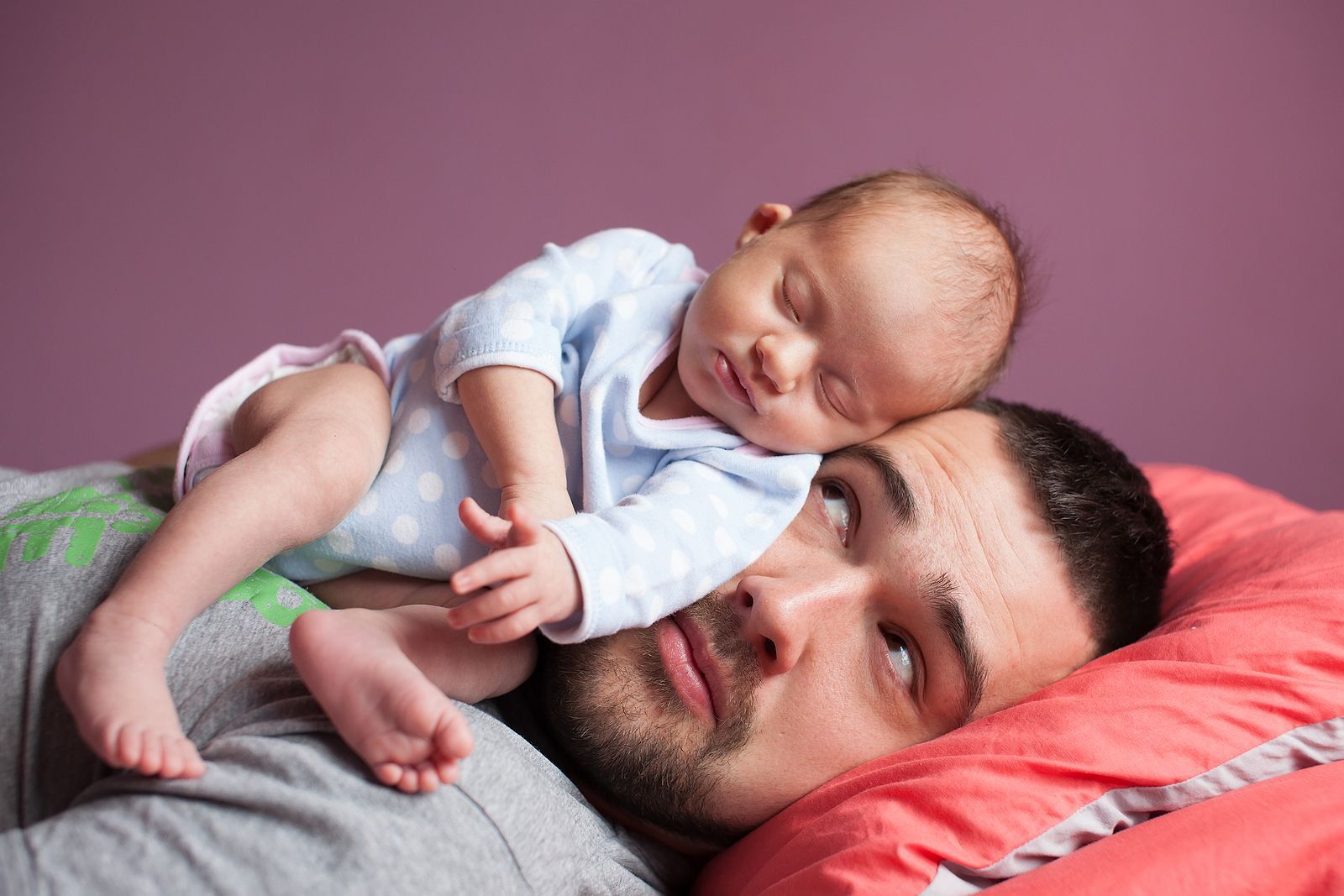 Demuestran que el peso del padre influye en el tamaño del bebé al nacer y en su salud posterior