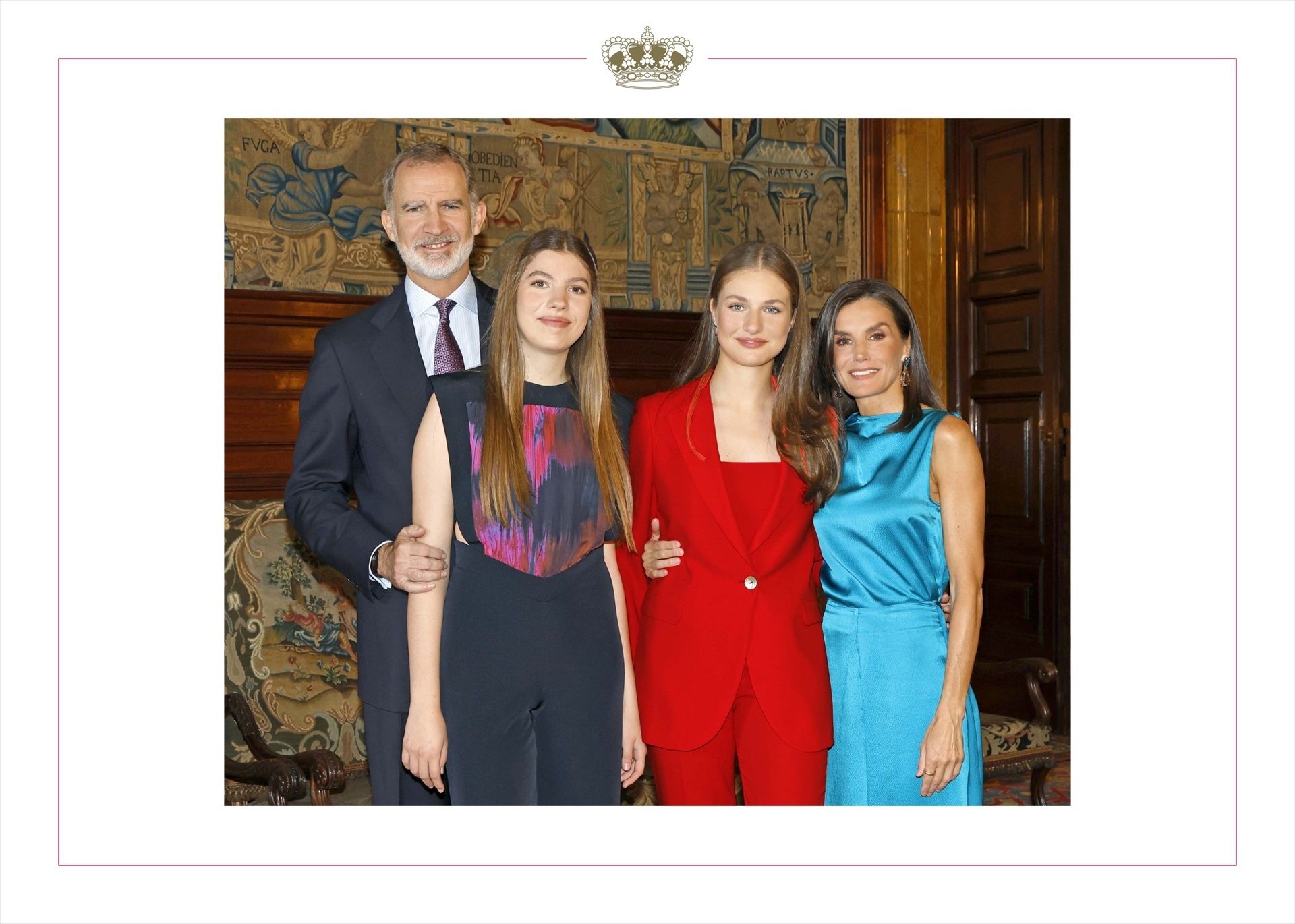 La Familia Real felicita la Navidad con una foto inédita y un homenaje a las víctimas de la DANA