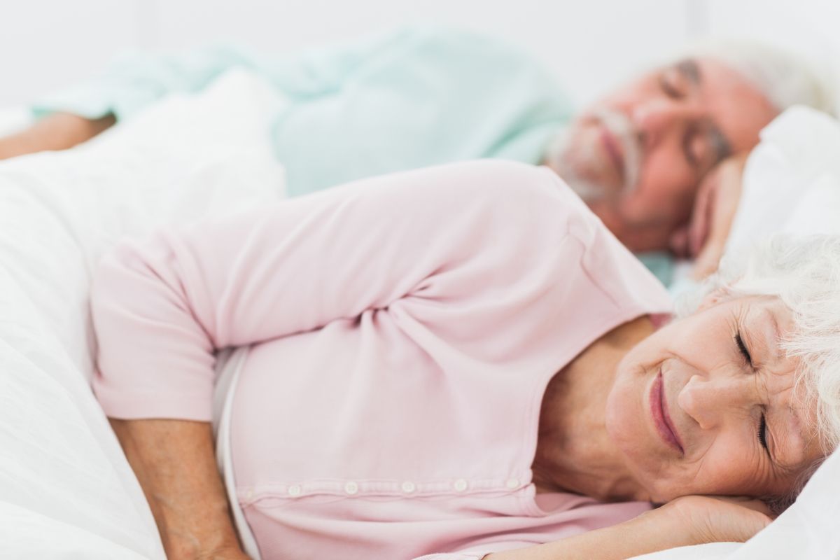 Ancianos no duermen de Noche: Importancia sueño-descanso adultos