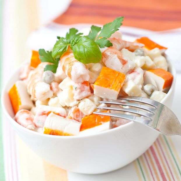 Ensalada de surimi. Fuente: Bigstock