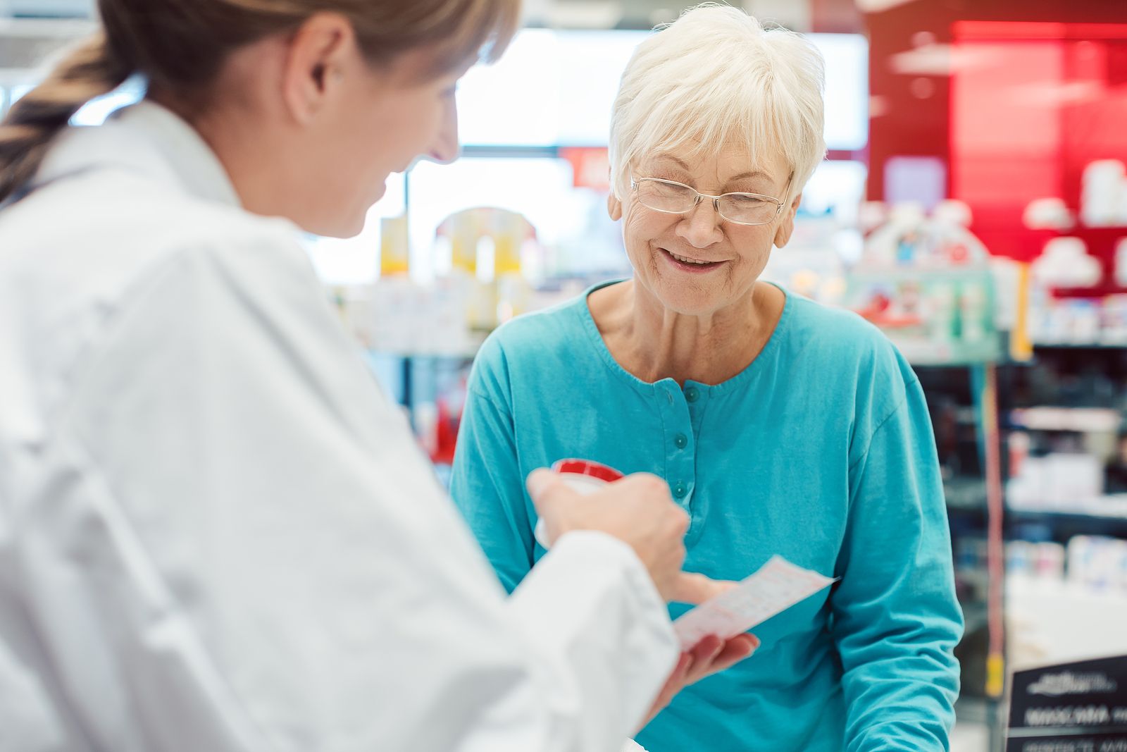 Cofares conmemora la Navidad con una campaña que pone en valor a los farmacéuticos comunitarios