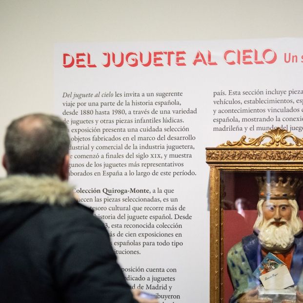 Imagen de la inauguración de la exposición 'Del juguete al cielo'. Fuente: Ayuntamiento de Madrid