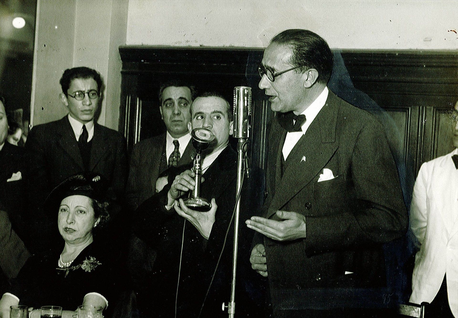 Iniciativas digitales y exposiciones  para homenajear a Castelao en el aniversario de su muerte