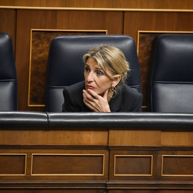 La vicepresidenta segunda y ministra de Trabajo y Economía Social, Yolanda Díaz, durante una sesión plenaria en el Congreso de los Diputados. Fuente: Fernando Sánchez / Europa Press