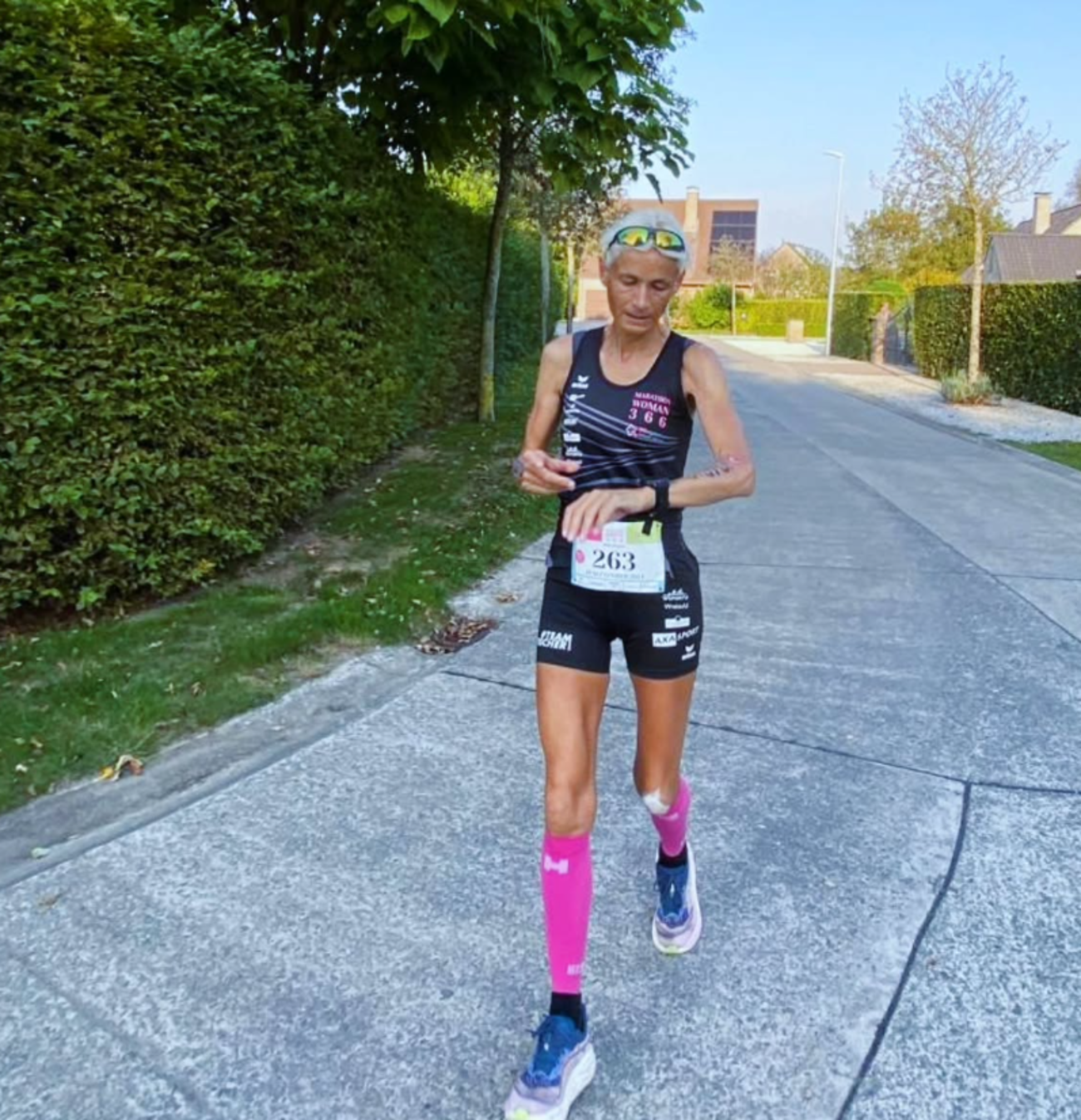 Hilde Dosogne, la atleta de 55 años que logró correr un maratón al día durante todo 2024