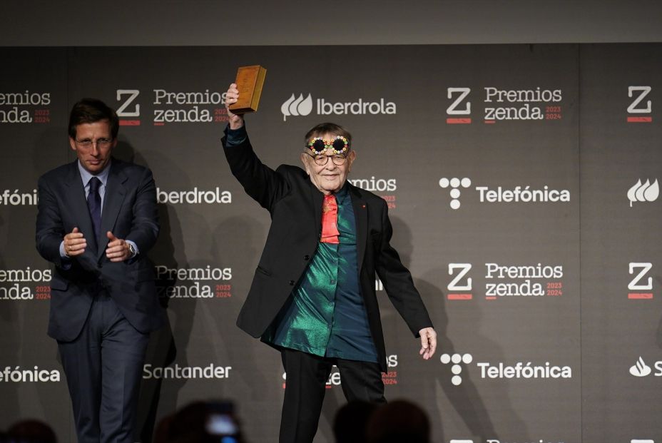 Ceremonia de entrega de la primera edición de los Premios Zenda. Fernando Arrabal