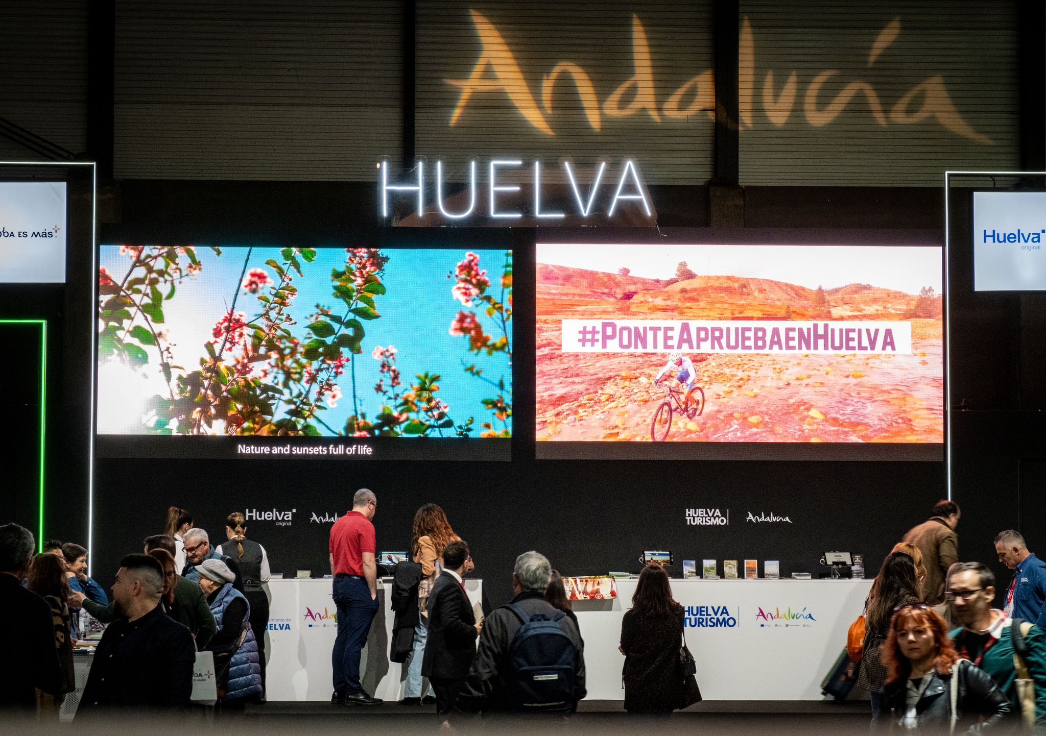 Diputación de Huelva, 65YMÁS y Fernando Romay presentan en Fitur 'Disfruta Huelva'