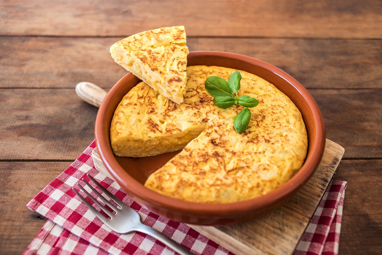 Convierte tu tortilla precocinada en un plato gourmet con este truco de un ganador de Masterchef