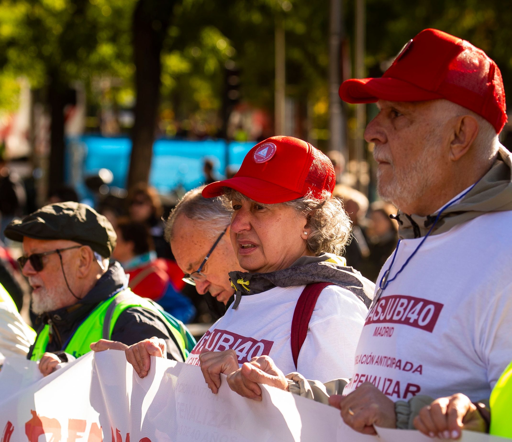 Asjubi40: "Parar la subida de pensiones, un ataque directo a los más vulnerables"