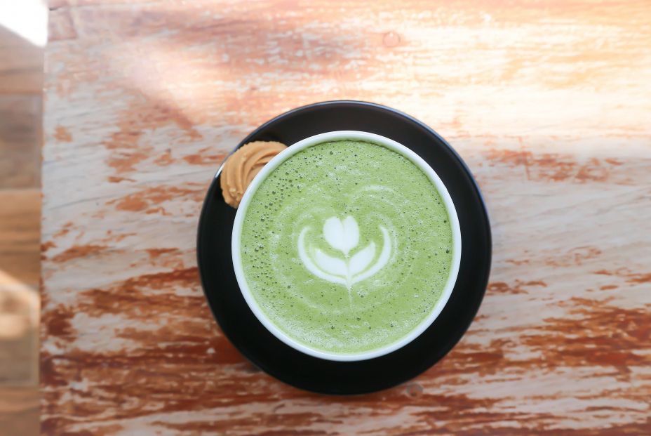 bigstock.  Descubre los mitos y verdades del té de matcha