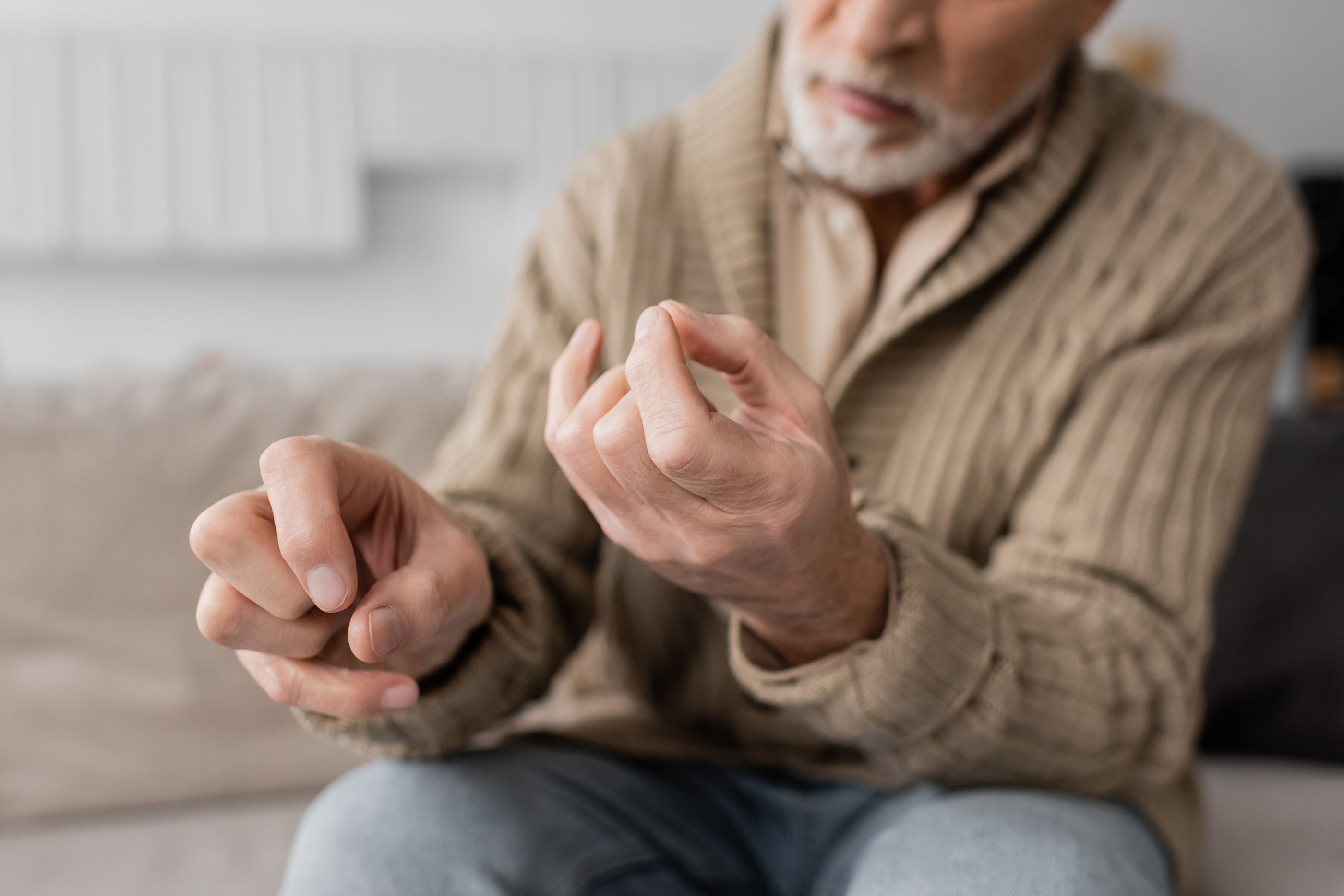 ¿Por qué se producen alucinaciones en la enfermedad de Parkinson? Un experto responde