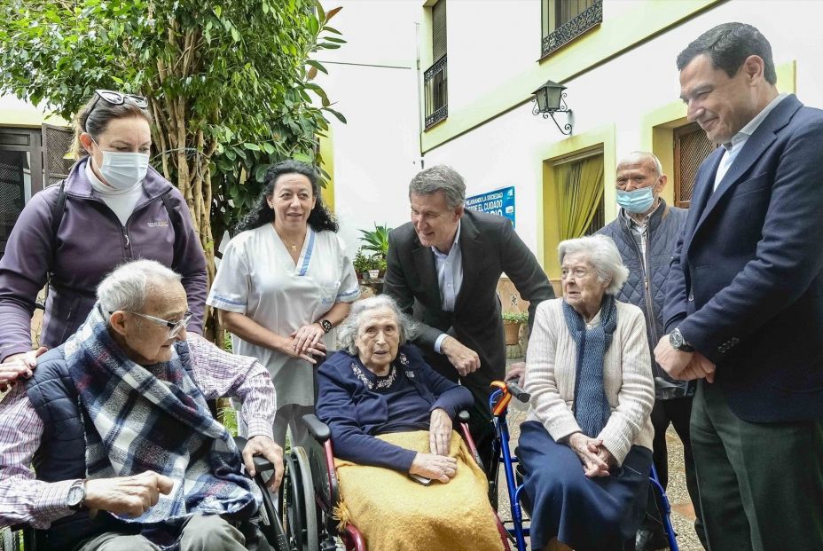 Feijóo avisa a Sánchez de que "le va a salir mal la jugarreta": "Los pensionistas no son pardillos"