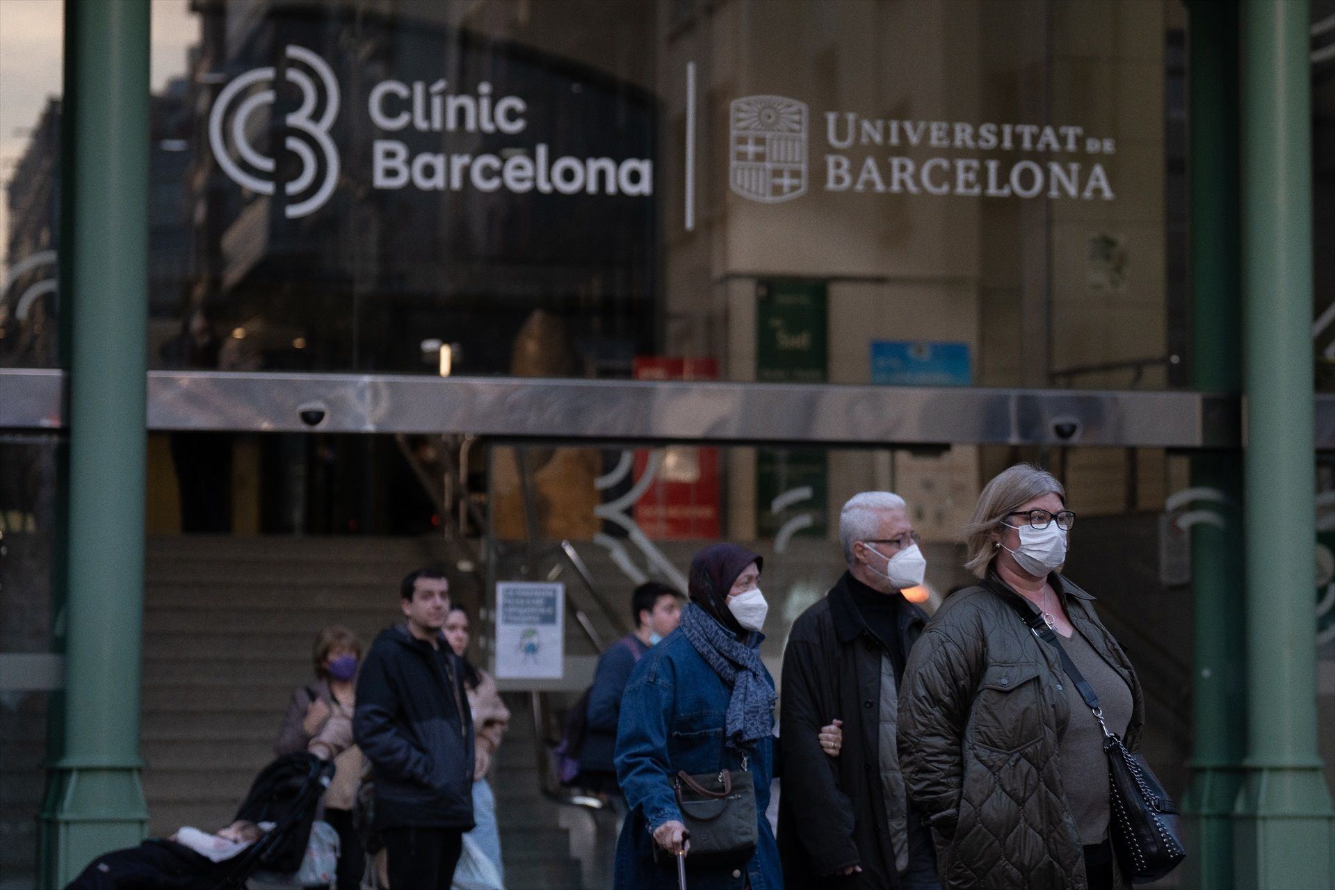 Repunte de casos de gripe: la epidemia no termina de tocar techo en Cataluña y Madrid