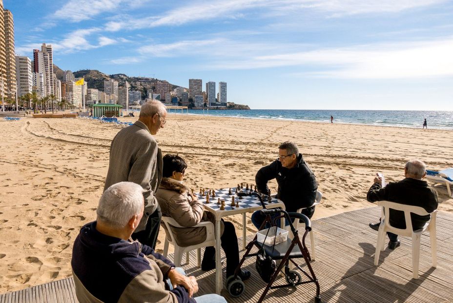 Disfruta del sol y las playas de Benidorm gracias a Mundosenior