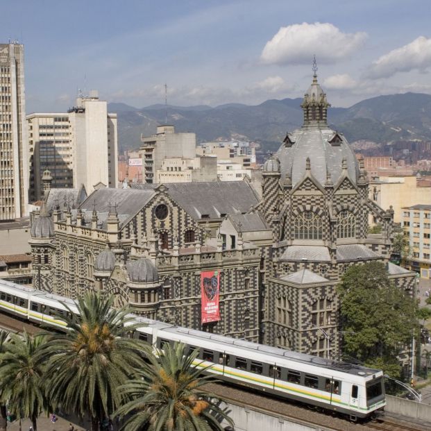 Metro de Medellín (Colombia). Fuente: De Guía de Viajes Oficial de Medellín / Wikimedia Commons