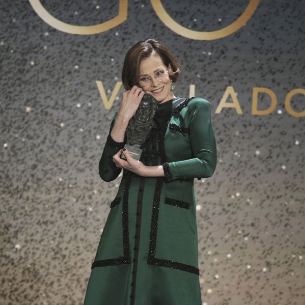 La actriz Sigourney Weaver recoge el Goya Internacional durante la gala de la 38 edición de los Premios Goya. Fuente: José Oliva / Europa Press