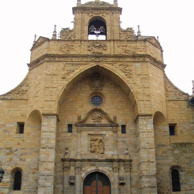 Iglesia de la Encarnación (Bilbao). Fuente: Zarateman / Wikipedia